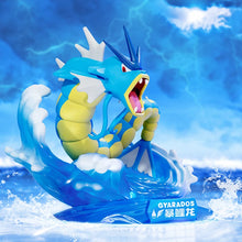 Lade das Bild in den Galerie-Viewer, Karpador Magikarp oder Garados Gyarados Figur