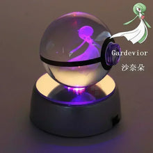 Lade das Bild in den Galerie-Viewer, Kristall Pokeball mit 3D Effekt Realxo Mewtu Pikachu uvm. kaufen