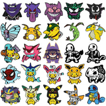 Lade das Bild in den Galerie-Viewer, Pokemon Pikachu Pins Anstecker - 30 Motive zur Wahl