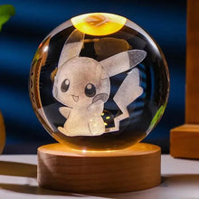 Lade das Bild in den Galerie-Viewer, Wundervolle Pikachu 3D Kristall Kugel (ca. 12cm)