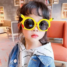 Lade das Bild in den Galerie-Viewer, Pikachu Sonnenbrille für Kinder Fasching, Karneval, Sommer