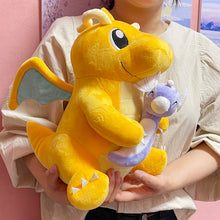 Lade das Bild in den Galerie-Viewer, Liebliches Pokemon Dragoran Dragonite mit Dratini Plüsch (ca. 27cm)