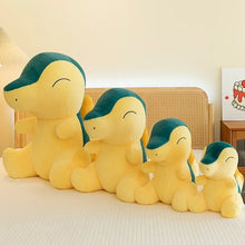 Lade das Bild in den Galerie-Viewer, XXL Feurigel Cyndaquil Pokemon Plüschtiere (ca. 30cm bis 70cm)