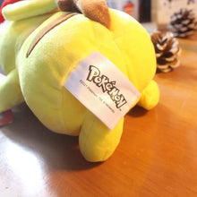 Lade das Bild in den Galerie-Viewer, Halloween oder Xmas Pikachu Kuscheltiere (ca. 20cm)