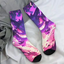 Lade das Bild in den Galerie-Viewer, Farbenfrohe Gengar Socken in vielen bunten Motiven