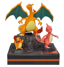 Lade das Bild in den Galerie-Viewer, Glumanda Charmander, Glutexo Charmeleon, Glurak Charizard Evolution Familie Figur Statue