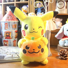 Lade das Bild in den Galerie-Viewer, Halloween oder Xmas Pikachu Kuscheltiere (ca. 20cm)