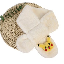 Lade das Bild in den Galerie-Viewer, Pokemon Pikachu Flauschiger Winterschal für Kinder kaufen