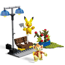 Lade das Bild in den Galerie-Viewer, Mega Construx Classic Pokemon Chimchar / Panflam - Pikachu Bausteine Set kaufen