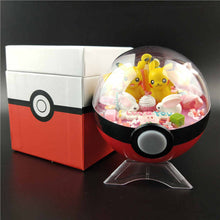 Lade das Bild in den Galerie-Viewer, Großer Pokeball mit Pokemon Figur kaufen
