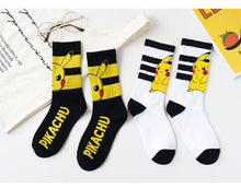 Lade das Bild in den Galerie-Viewer, Stylishe Pokemon Pikachu Socken kaufen