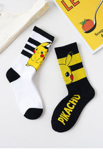 Lade das Bild in den Galerie-Viewer, Stylishe Pokemon Pikachu Socken kaufen