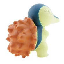Lade das Bild in den Galerie-Viewer, Feurigel Cyndaquil Pokémon Sammelfigur kaufen