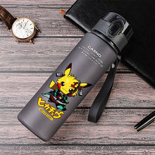 Lade das Bild in den Galerie-Viewer, Sport und Trinkflasche mit Pokemon Pikachu Motiv kaufen