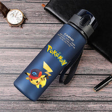 Lade das Bild in den Galerie-Viewer, Sport und Trinkflasche mit Pokemon Pikachu Motiv kaufen