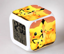 Lade das Bild in den Galerie-Viewer, Pokemon Anime Wecker mit LED und Alarm Funktion in vielen Motiven
