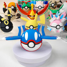 Lade das Bild in den Galerie-Viewer, Premium Pokeball im Groudon, Rayquaza oder Kyogre Look Poké Ball

