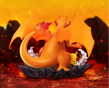 Lade das Bild in den Galerie-Viewer, Glurak Charizard mit Pikachu Figur Statue
