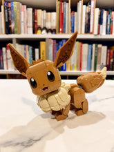 Lade das Bild in den Galerie-Viewer, Große Evoli Eevee Klemm-Baustein Figur (587 Bausteine, 19x21cm)
