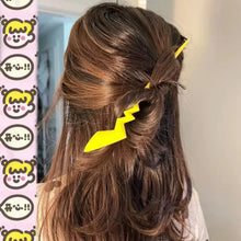 Lade das Bild in den Galerie-Viewer, Pokemon Pikachu Haarstecker
