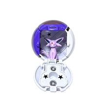 Lade das Bild in den Galerie-Viewer, Evoli Entwicklungen mit Pokeball und Figur, Blitza, Nachtara etc.
