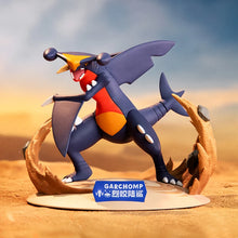 Lade das Bild in den Galerie-Viewer, Garchomp Knakrack Pokemon Figur (ca. 10cm)
