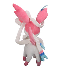 Lade das Bild in den Galerie-Viewer, Feelinara / Sylveon Plüsch Pokemon ca. 30cm Anime Look kaufen
