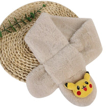 Lade das Bild in den Galerie-Viewer, Pokemon Pikachu Flauschiger Winterschal für Kinder kaufen
