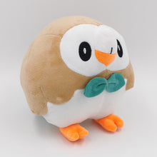 Lade das Bild in den Galerie-Viewer, Plüschfigur Pokémon Rowlet Bauz, ca. 17 cm kaufen
