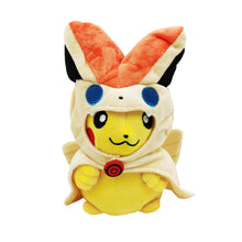 Lade das Bild in den Galerie-Viewer, Plüschfigur Pokémon Pikachu verkleidet als Victini, ca. 20 cm kaufen
