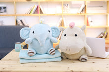 Lade das Bild in den Galerie-Viewer, Niedliches Hippo oder Elefanten Kuscheltier Baby mit Decke kaufen
