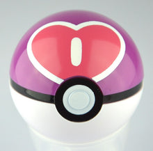 Lade das Bild in den Galerie-Viewer, Pokeball Kollektion mit 15 Bällen und 15 Figuren kaufen
