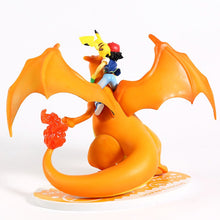 Lade das Bild in den Galerie-Viewer, Ash Ketchum &amp; Charizard / Glurak Lizardon Sammel Figur Pokemon kaufen
