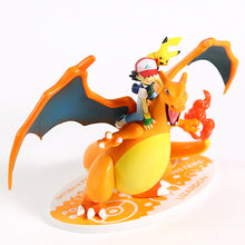 Lade das Bild in den Galerie-Viewer, Ash Ketchum &amp; Charizard / Glurak Lizardon Sammel Figur Pokemon kaufen
