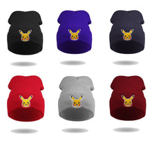 Lade das Bild in den Galerie-Viewer, Pikachu Beanie Mütze - verschiedene Farben - Unisex kaufen
