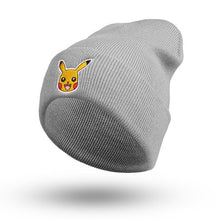 Lade das Bild in den Galerie-Viewer, Pikachu Beanie Mütze - verschiedene Farben - Unisex kaufen
