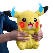 Lade das Bild in den Galerie-Viewer, Sprechender Pikachu Kuschel Pokemon - Pikachu spricht und lacht kaufen
