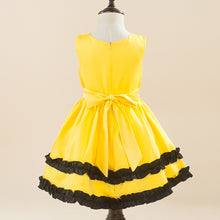 Lade das Bild in den Galerie-Viewer, Pikachu Pokemon Kleid für Kinder kaufen

