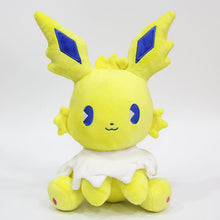 Lade das Bild in den Galerie-Viewer, Eevee / Evoli Kawaii Plüsch Pokemon (Vaporeon Espeon Umbreon Leafeon) kaufen
