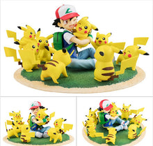 Lade das Bild in den Galerie-Viewer, Pikachu und Ash Ketchum Figuren Set (ca. 6-8cm) kaufen
