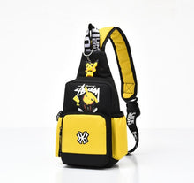 Lade das Bild in den Galerie-Viewer, Pokemon Schultertasche, Slingbag Unisex, verschiedene Farben kaufen
