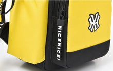 Lade das Bild in den Galerie-Viewer, Pokemon Schultertasche, Slingbag Unisex, verschiedene Farben kaufen
