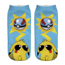Lade das Bild in den Galerie-Viewer, Pokemon Pikachu, Charmander, Enton oder Schiggy Socken kaufen
