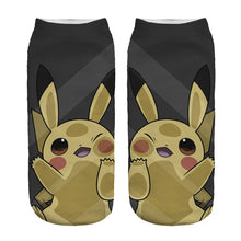 Lade das Bild in den Galerie-Viewer, Pokemon Pikachu, Charmander, Enton oder Schiggy Socken kaufen

