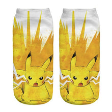 Lade das Bild in den Galerie-Viewer, Pokemon Pikachu, Charmander, Enton oder Schiggy Socken kaufen
