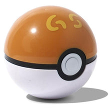 Lade das Bild in den Galerie-Viewer, Pokemon Poke Ball 7cm (viele Motive) kaufen
