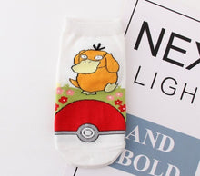 Lade das Bild in den Galerie-Viewer, Pokemon One Size Socken (verschiedene Motive) kaufen
