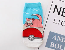 Lade das Bild in den Galerie-Viewer, Pokemon One Size Socken (verschiedene Motive) kaufen
