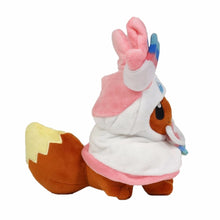 Lade das Bild in den Galerie-Viewer, Eeveelution Eevee Cosplay Plüsch Fgiur (Jolteon Espeon Umbreon Flareon Glaceon Vaporeon Sylveon) kaufen
