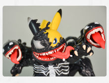 Lade das Bild in den Galerie-Viewer, Pikachu Cosplay Figur - Pikachu als Venom kaufen
